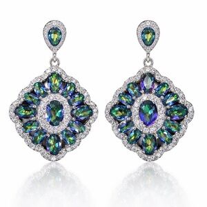 Swarovski Crystals Stunning Earring The Aurroya
